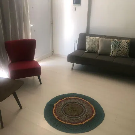 Chrystal Studio Apartment