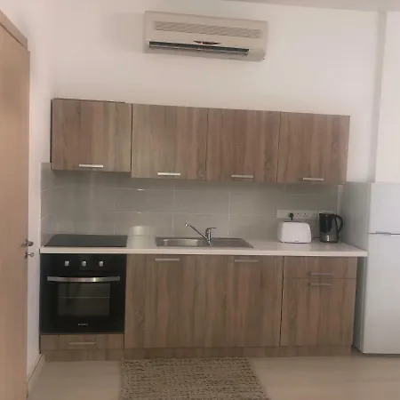 Chrystal Studio Apartment Paralimni