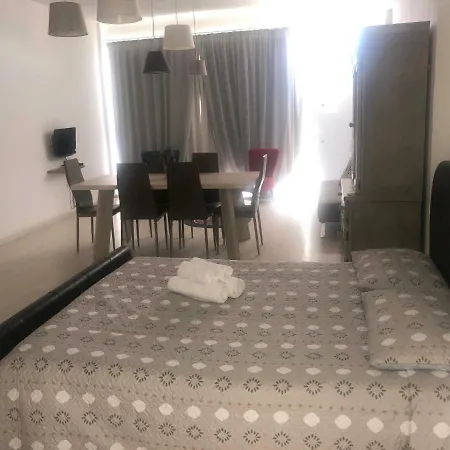 Apartment Chrystal Studio *